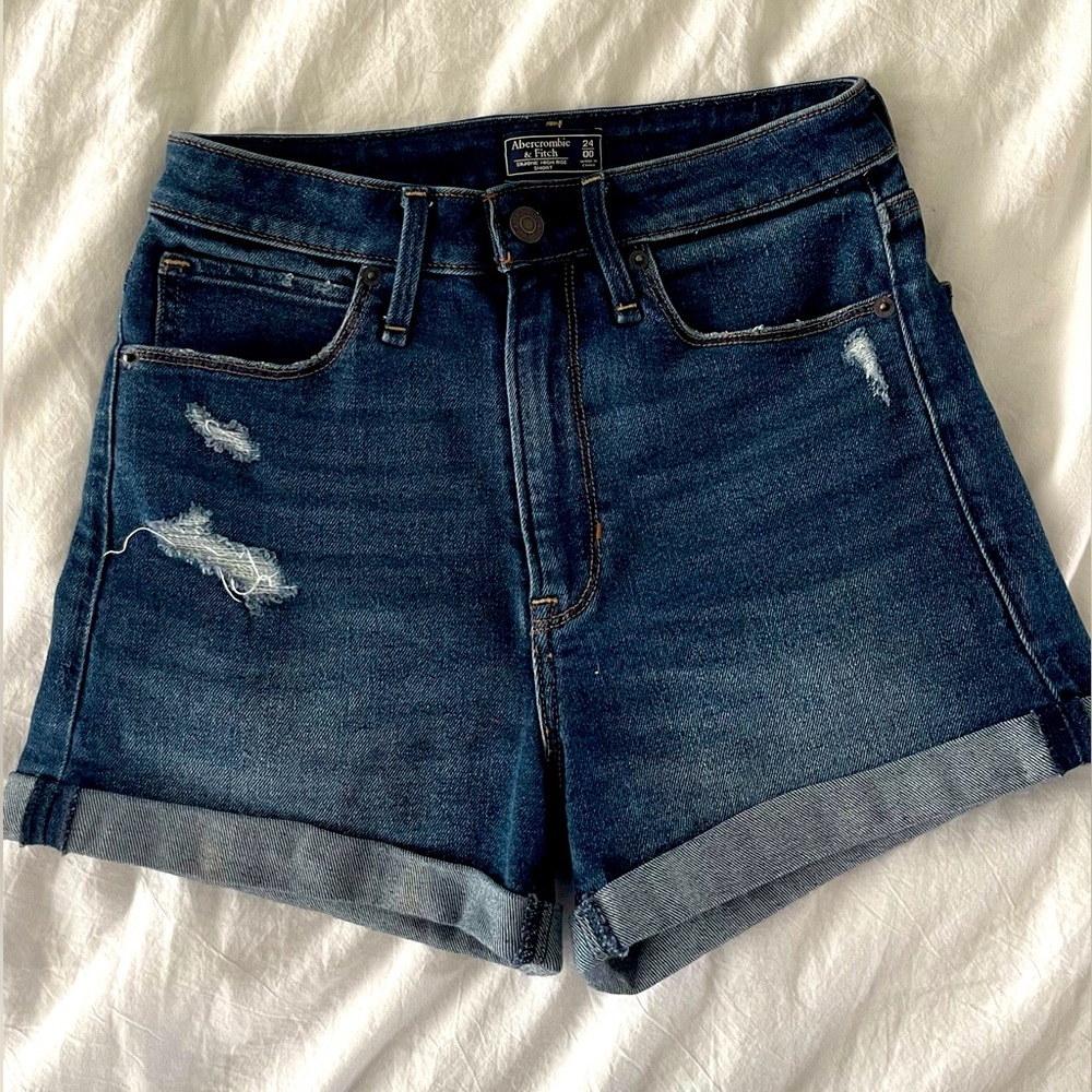 Abercrombie high waisted stretch denim shorts size 24